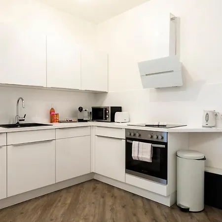 Klagenfurt - Center Apartamento *